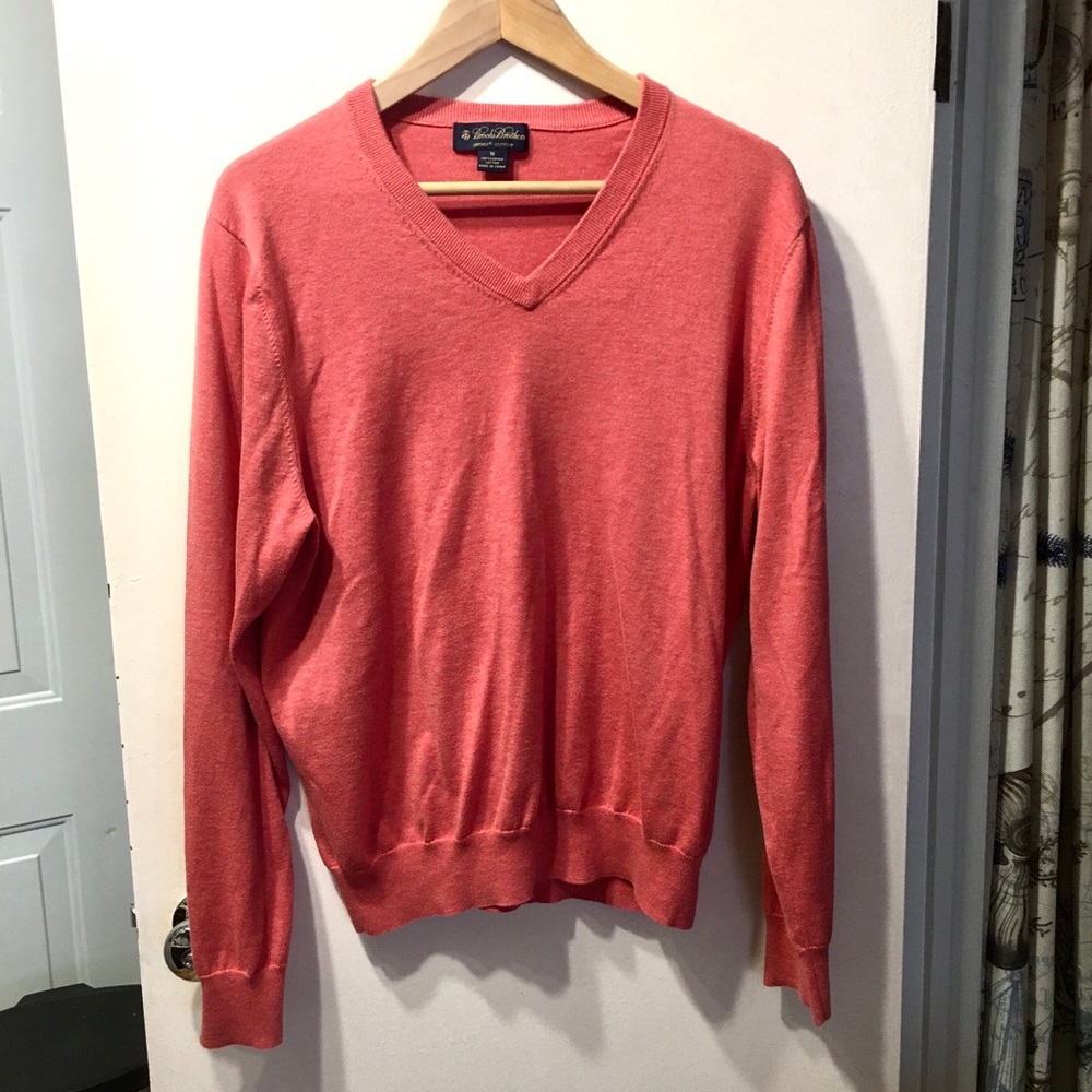 Brooks Brothers v-neck sweater size M